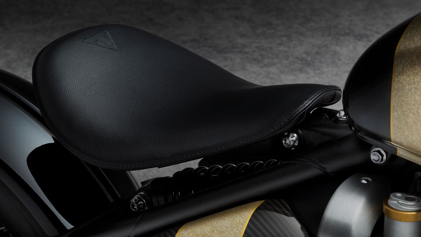 Triumph Bonneville Bobber TFC embossed seat